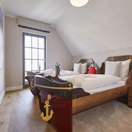 Reetland Am Meer - Luxus Reetdachvilla Mit 3 Schlafzimmern, Sauna Und Kamin E27 Dranske Eksteriør billede