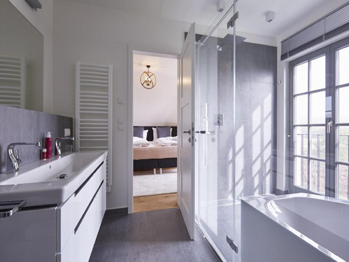 Reetland Am - Luxus Reetdachvilla Mit 3 Schlafzimmern, Sauna Und Kamin E27 Holiday home